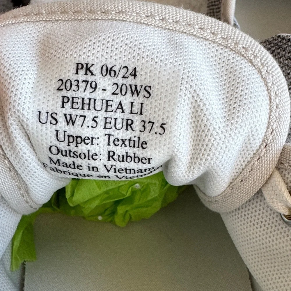 Olukai Pehuea Li Convertible Sneaker Women Tapa/White Sand Sz 7.5